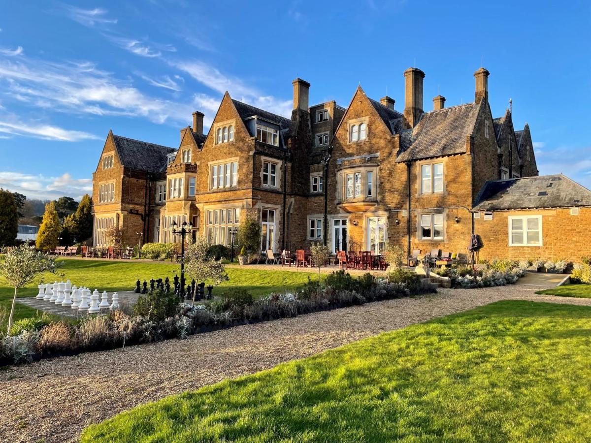 Hartsfield Manor Hotel Dorking Exterior photo