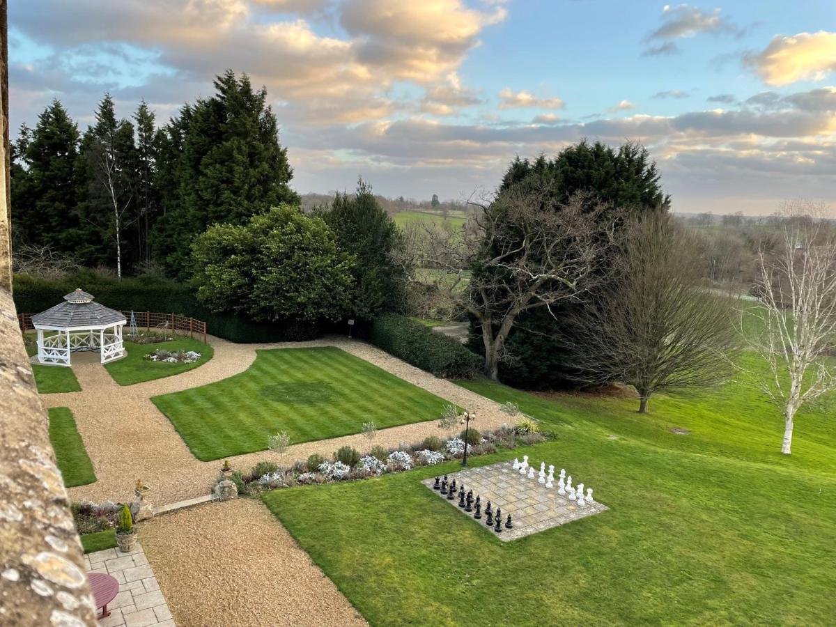 Hartsfield Manor Hotel Dorking Exterior photo