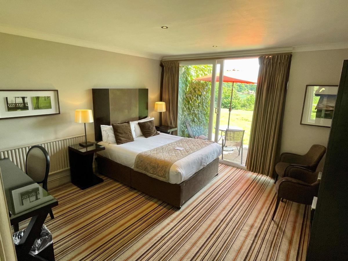Hartsfield Manor Hotel Dorking Exterior photo