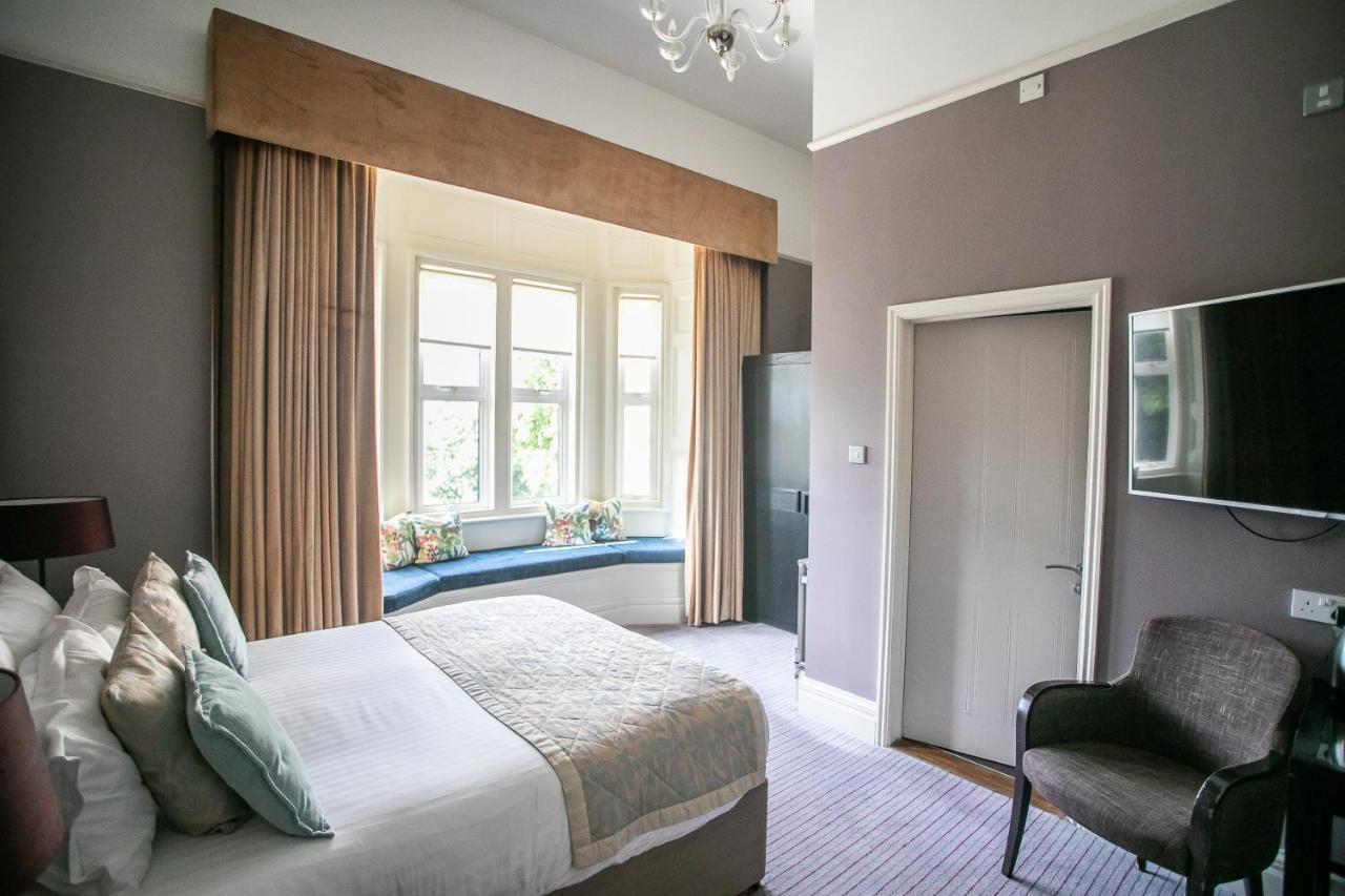 Hartsfield Manor Hotel Dorking Exterior photo