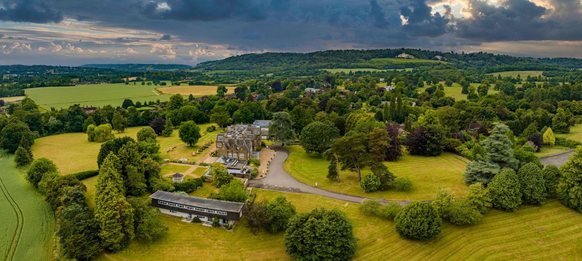 Hartsfield Manor Hotel Dorking Exterior photo
