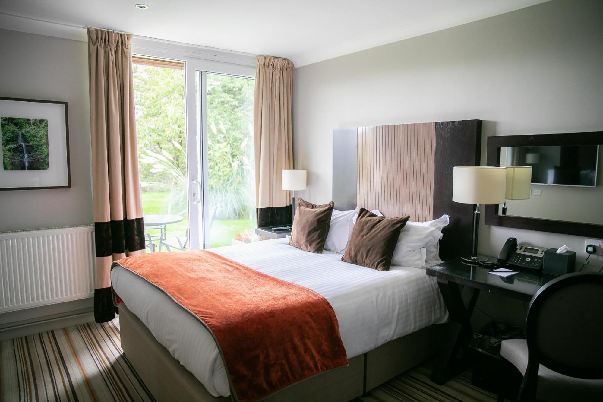 Hartsfield Manor Hotel Dorking Room photo