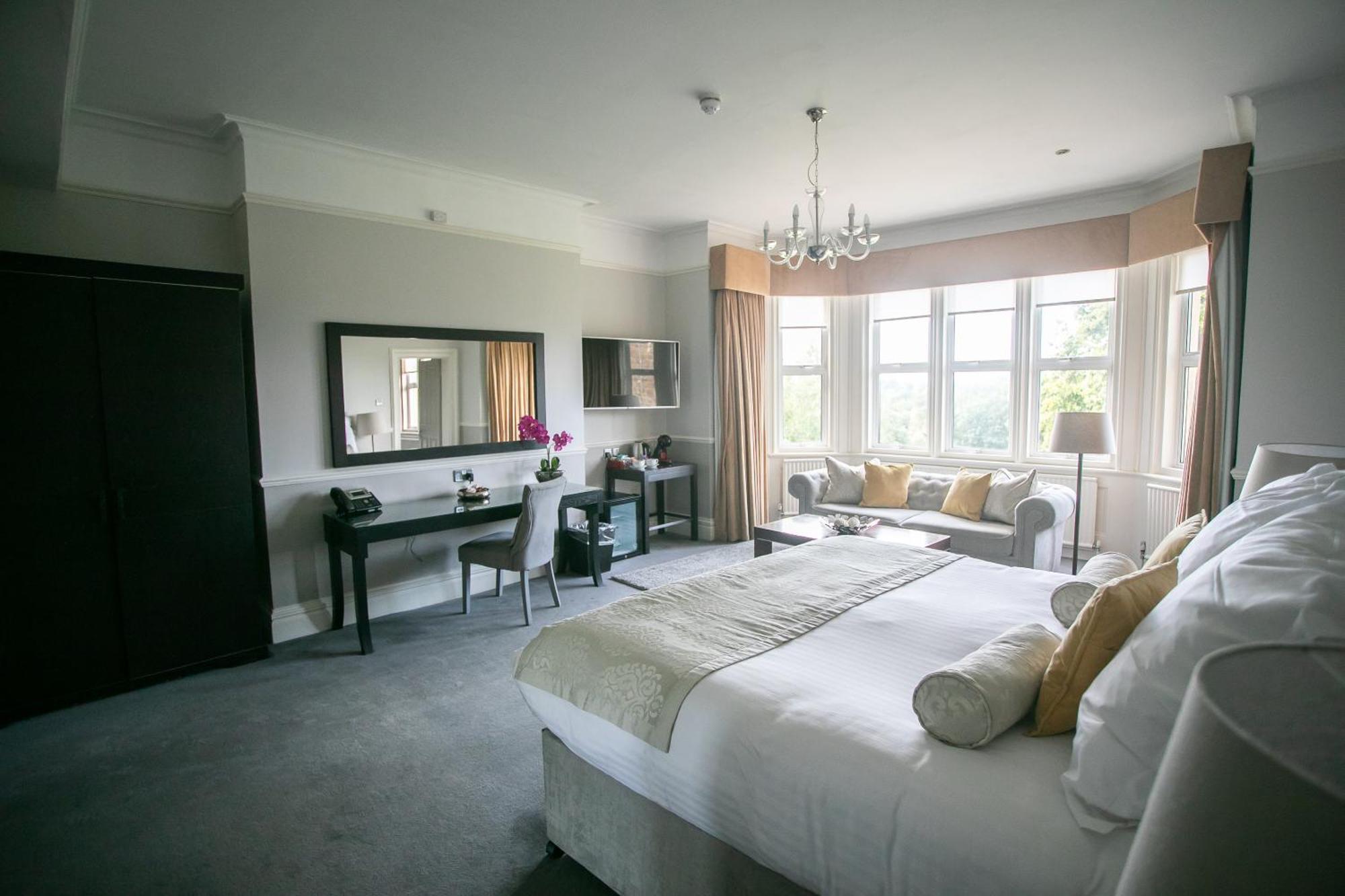 Hartsfield Manor Hotel Dorking Room photo