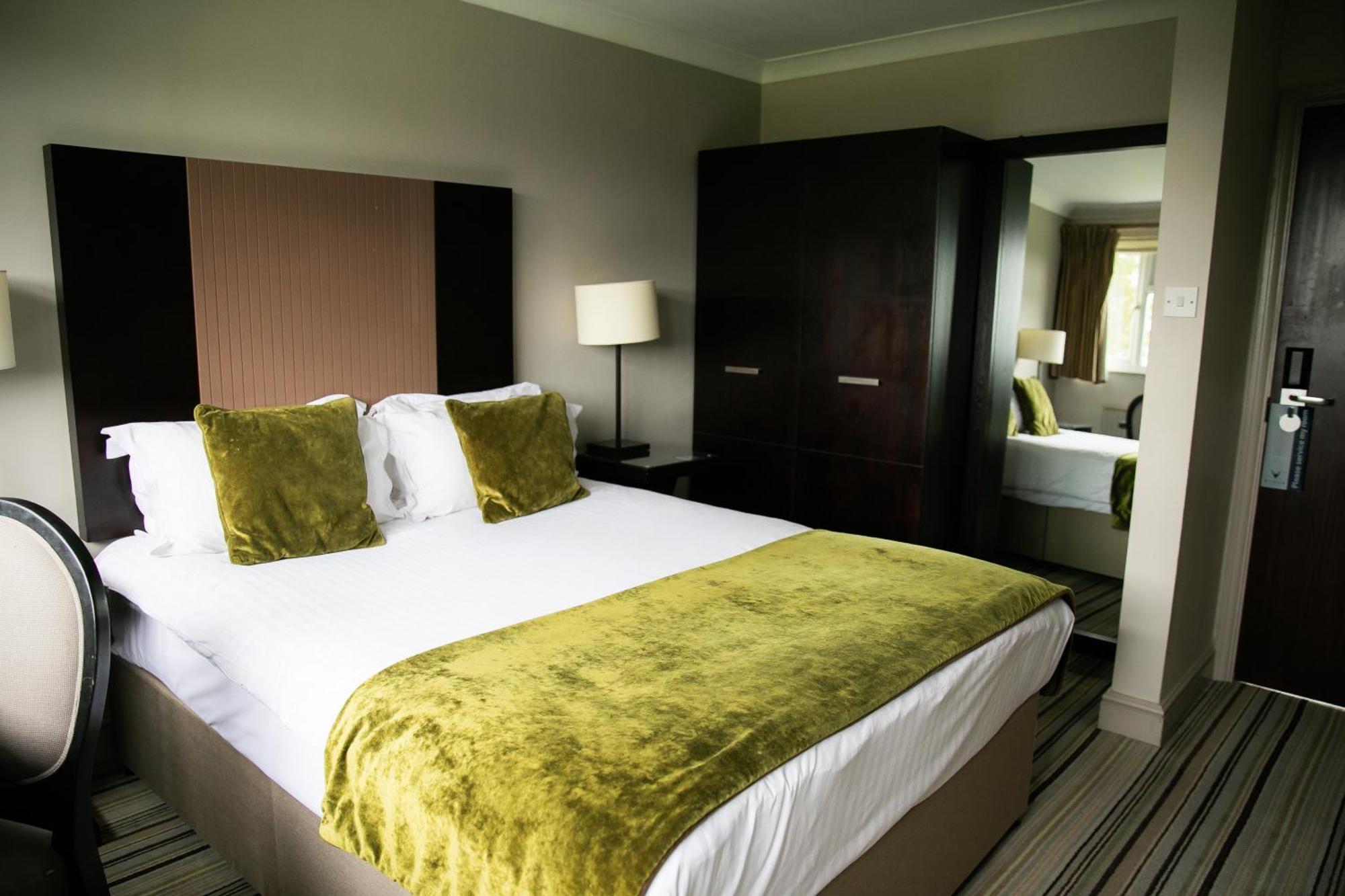 Hartsfield Manor Hotel Dorking Room photo