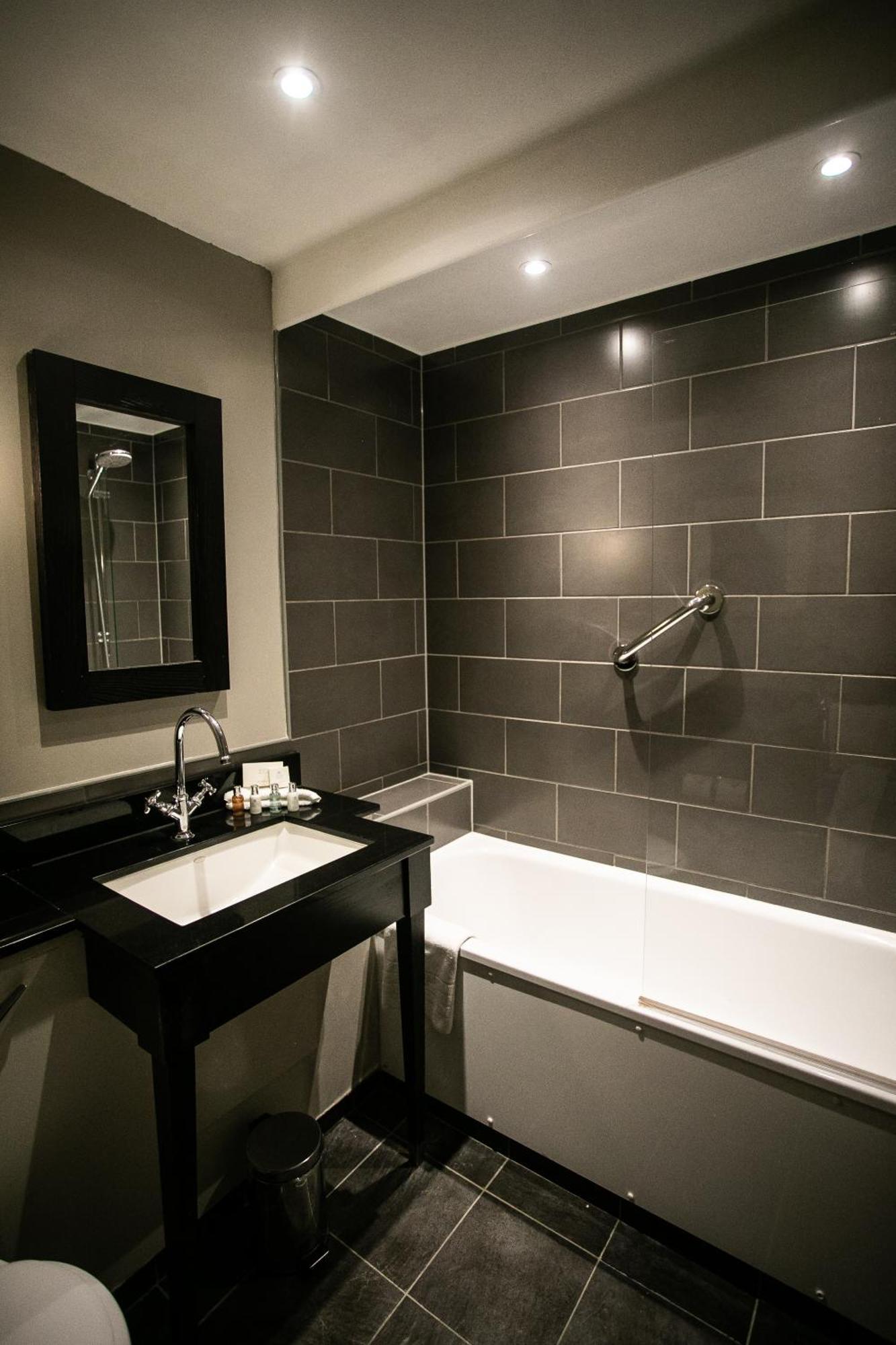 Hartsfield Manor Hotel Dorking Room photo