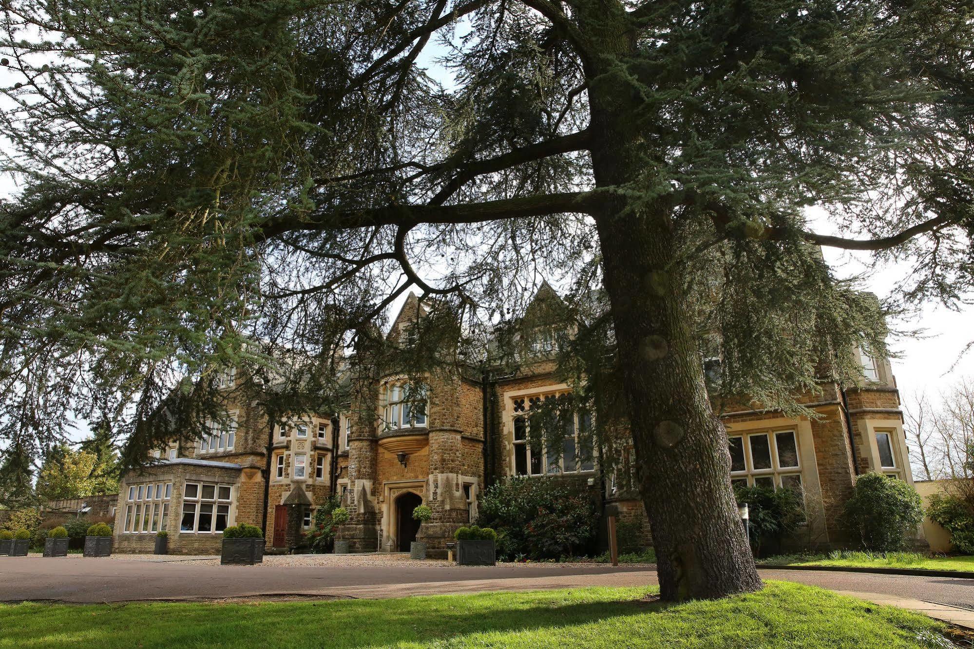 Hartsfield Manor Hotel Dorking Exterior photo