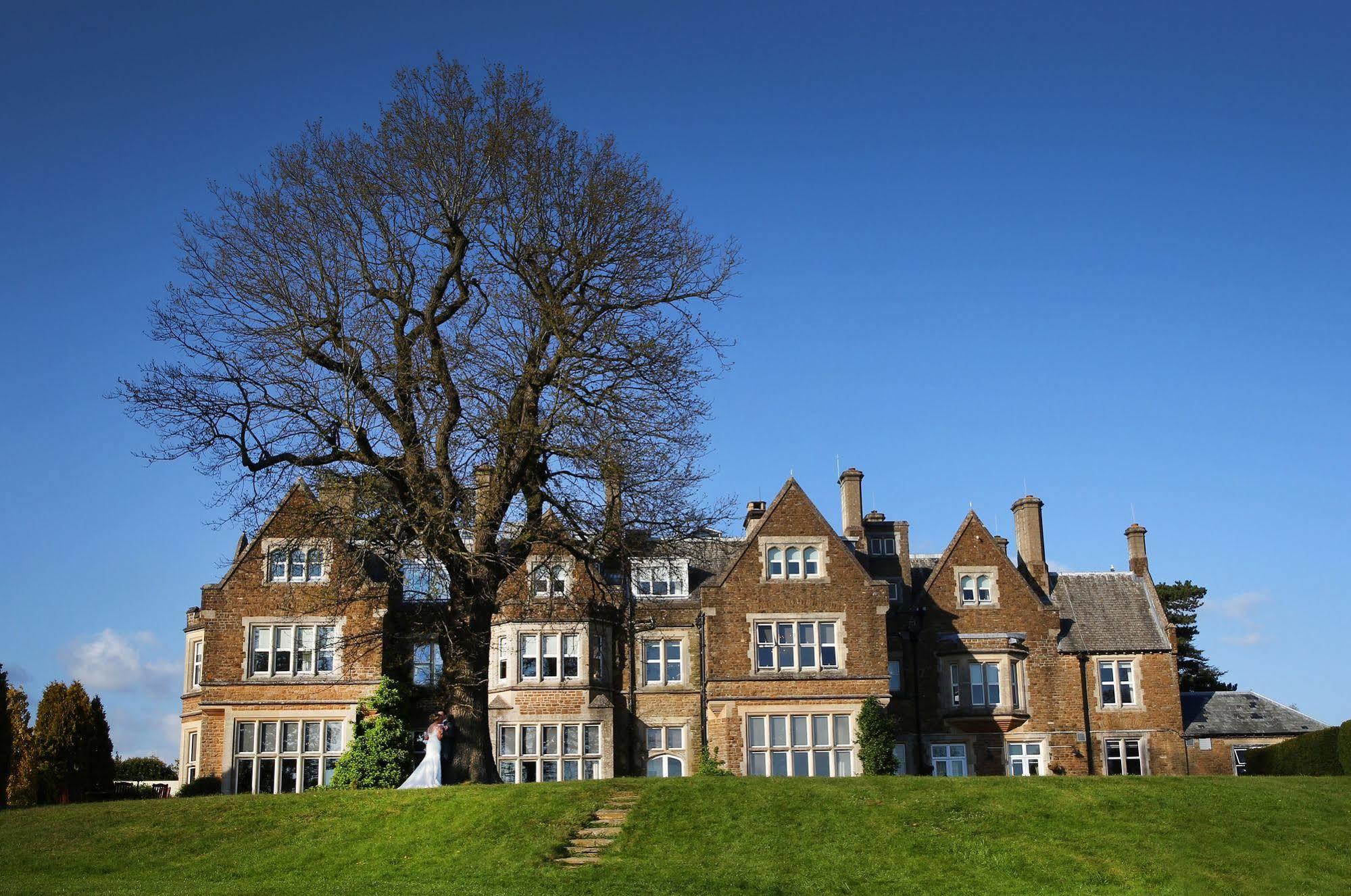 Hartsfield Manor Hotel Dorking Exterior photo