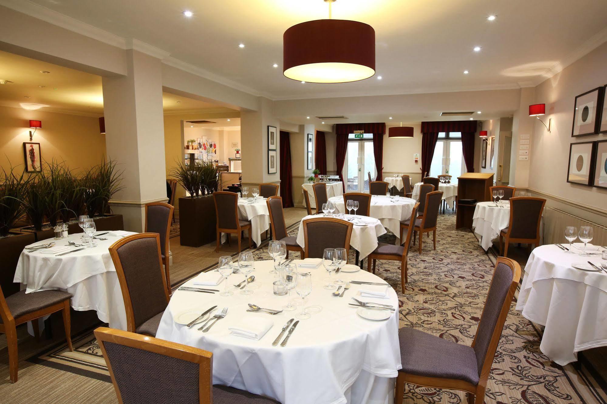 Hartsfield Manor Hotel Dorking Exterior photo