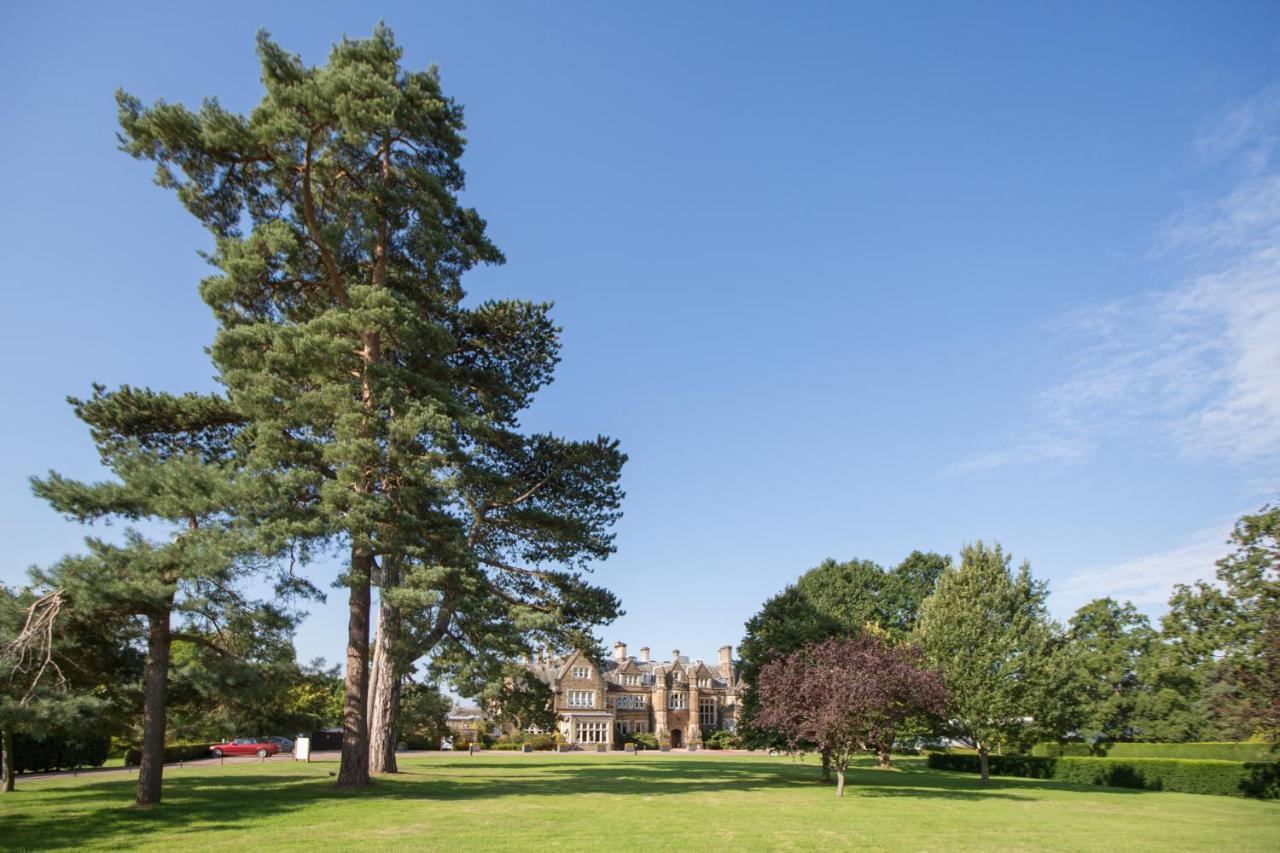 Hartsfield Manor Hotel Dorking Exterior photo